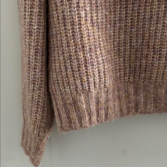 H&M Mauve off the shoulder  Sweater - Picture 5 of 8